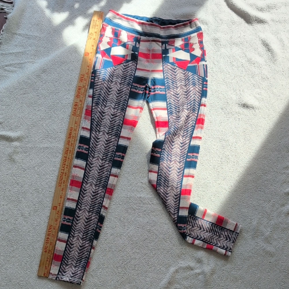 Geometric Patterned Leggings